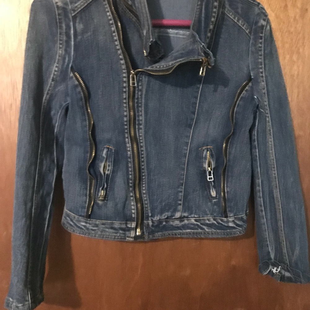 Jean jacket - Picture 2 of 3